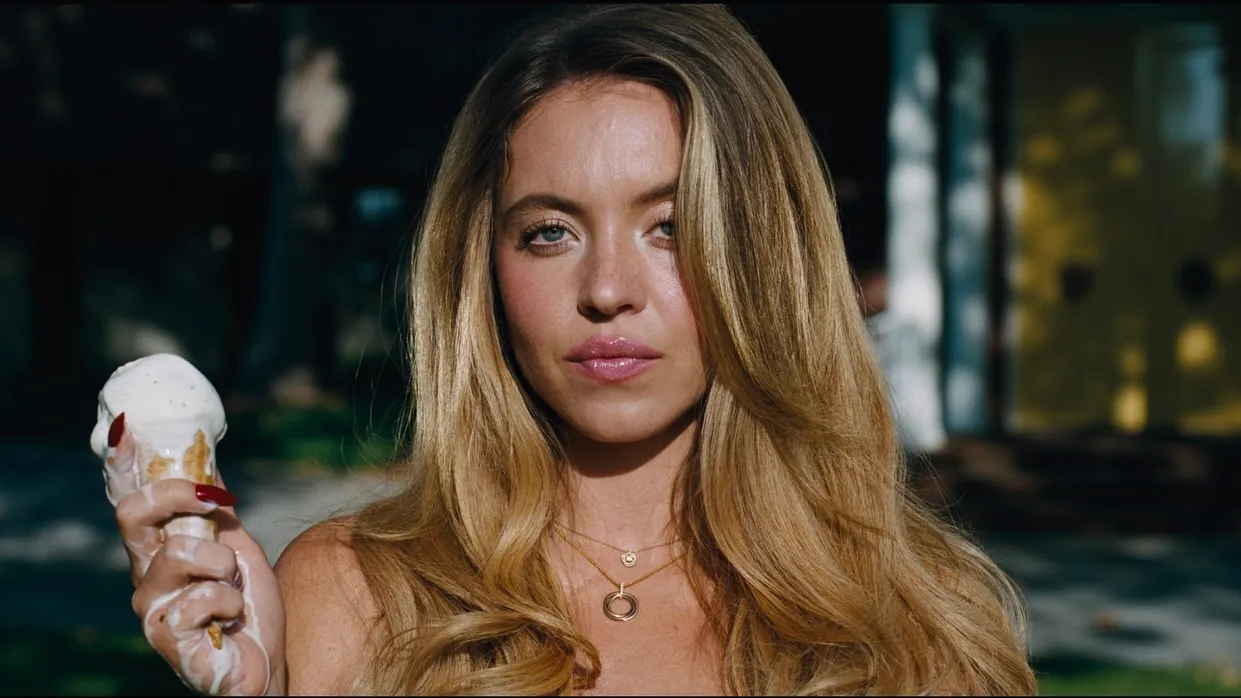 Euphoria Season 3 Wedding Was a Classic Cassie Howard Humiliation Ritual