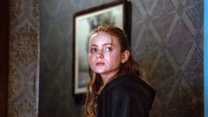 Sadie Sink in a scene from the 2022 film The Whale
